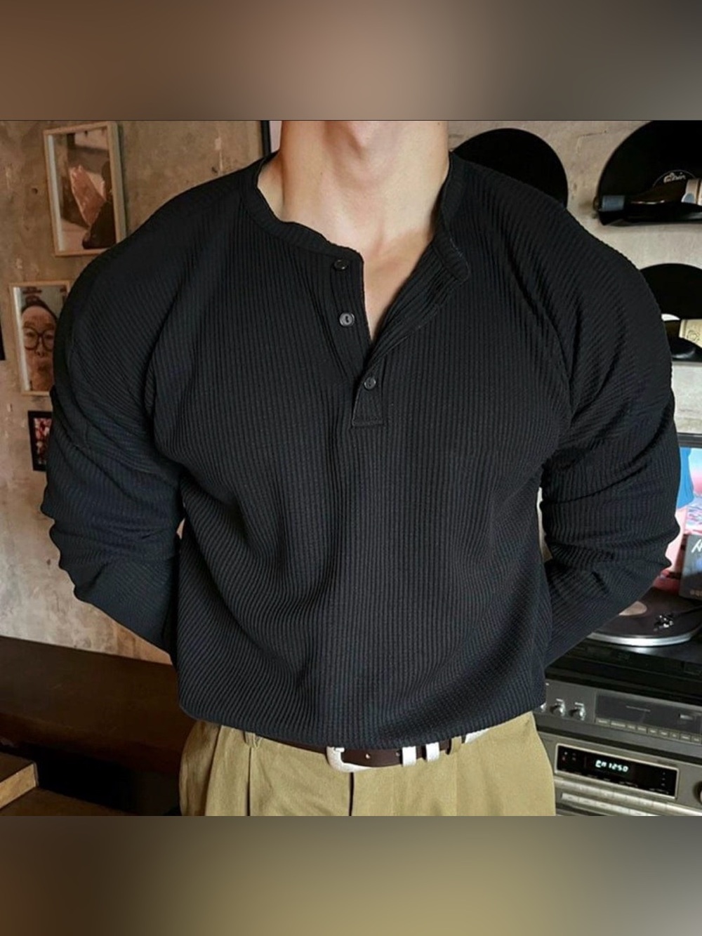 Brand NEW Men's Black Waffle Henley Long Sleeve Shirt. Size L